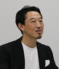 上野 宣 氏