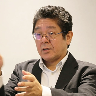 楠田氏