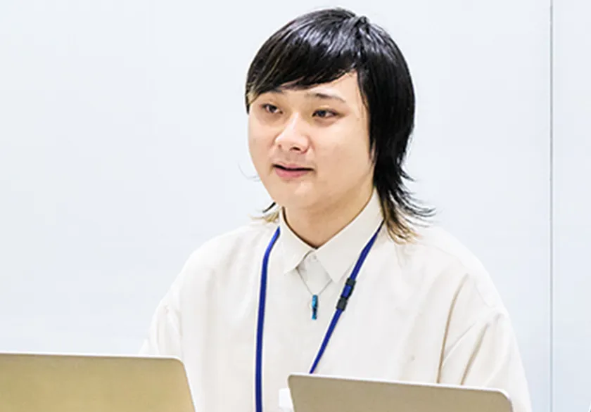 王 篤遥 氏