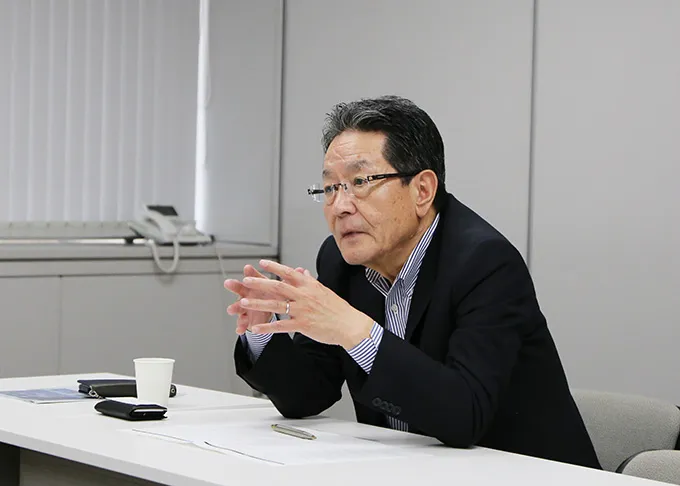三村氏