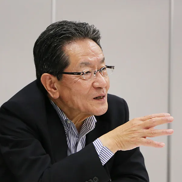 三村氏
