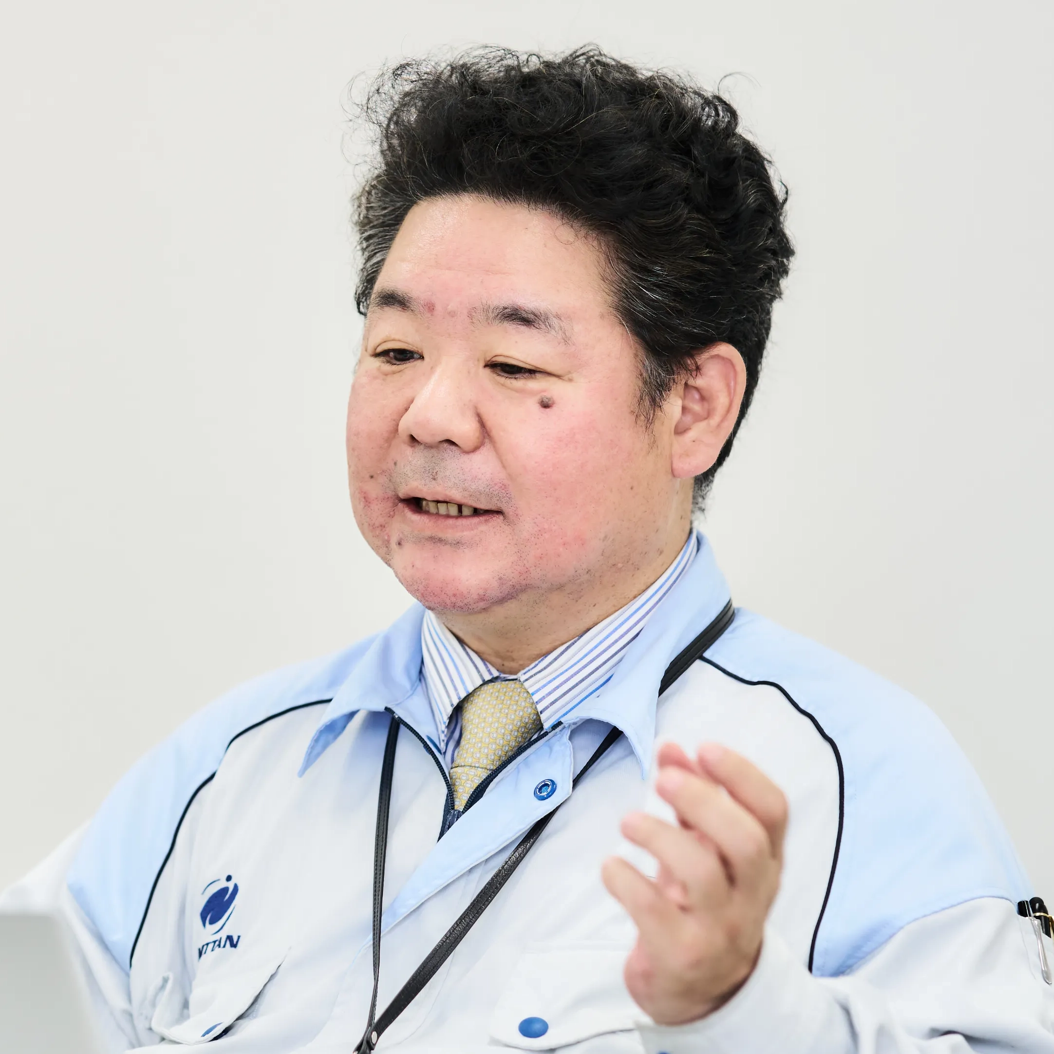 村山誠治氏