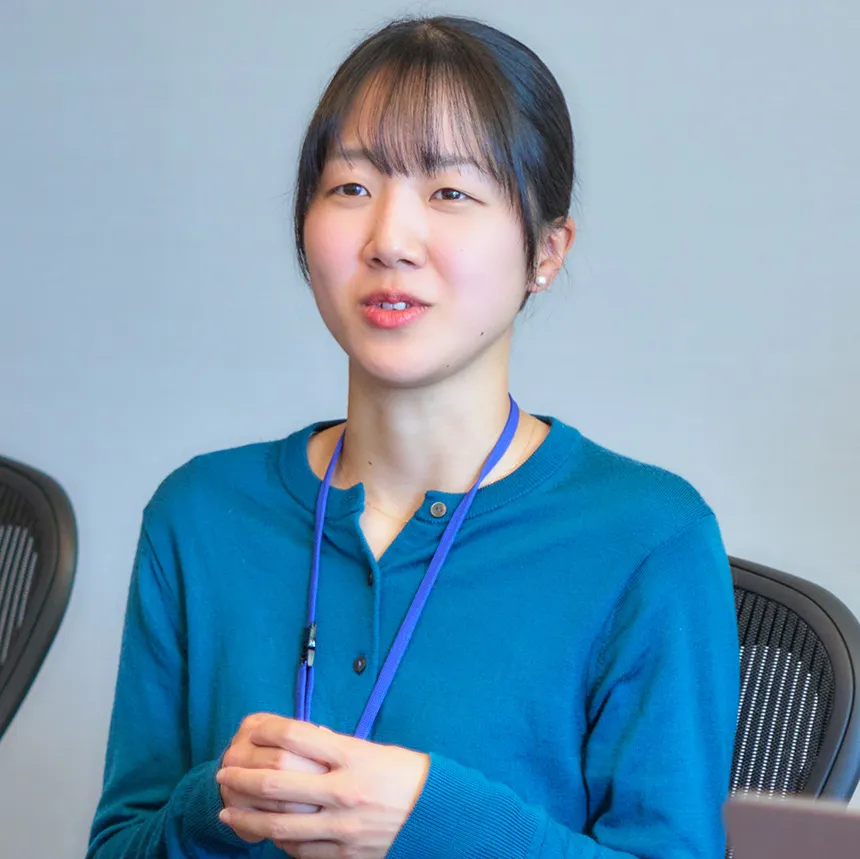 中山　知香氏